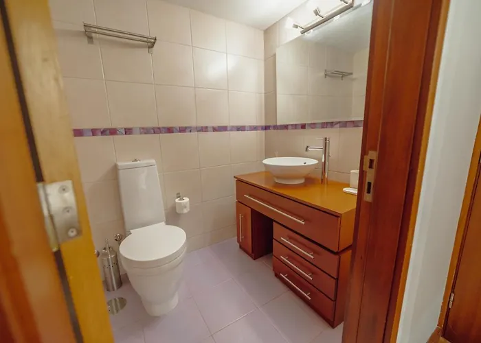 Guest Oliveira House فيلة