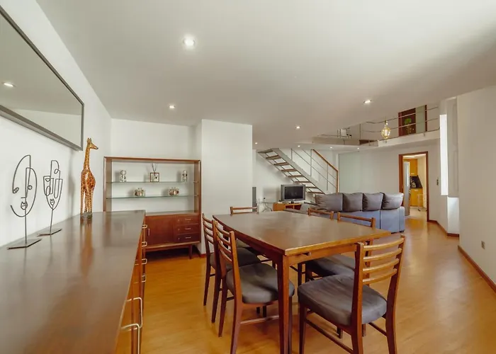 Guest Oliveira House