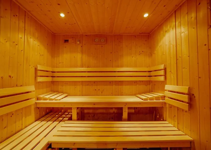 Guest Oliveira House Villa