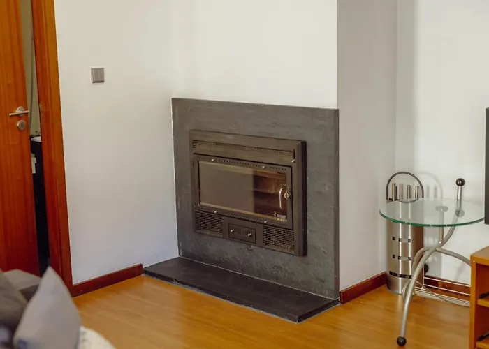 Guest Oliveira House *