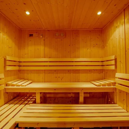 Guest Oliveira House Villa