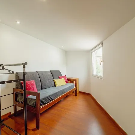 Guest Oliveira House Villa *