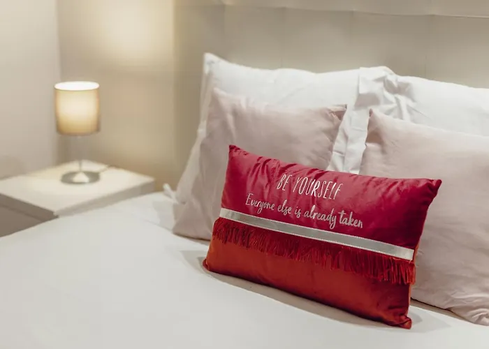 Guest Oliveira House Vila