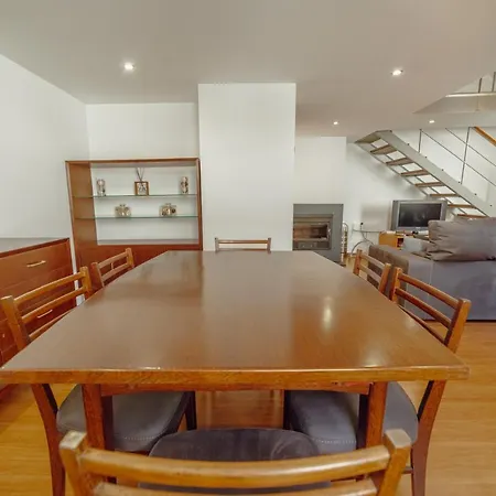 Guest Oliveira House *