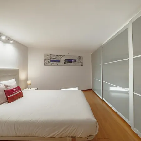 Guest Oliveira House Villa